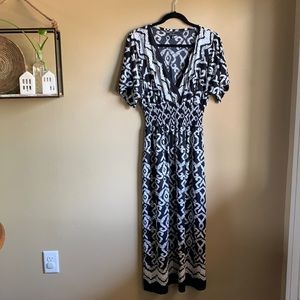Black & White Medium Calleaas Maxi Dress